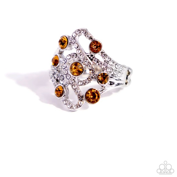 ⚪️🟤⚪️STUNNING❗️ PAPARAZZI “HIGH-CLASS HONOR” BROWN RING❗️⚪️🟤⚪️ - Picture 4 of 4